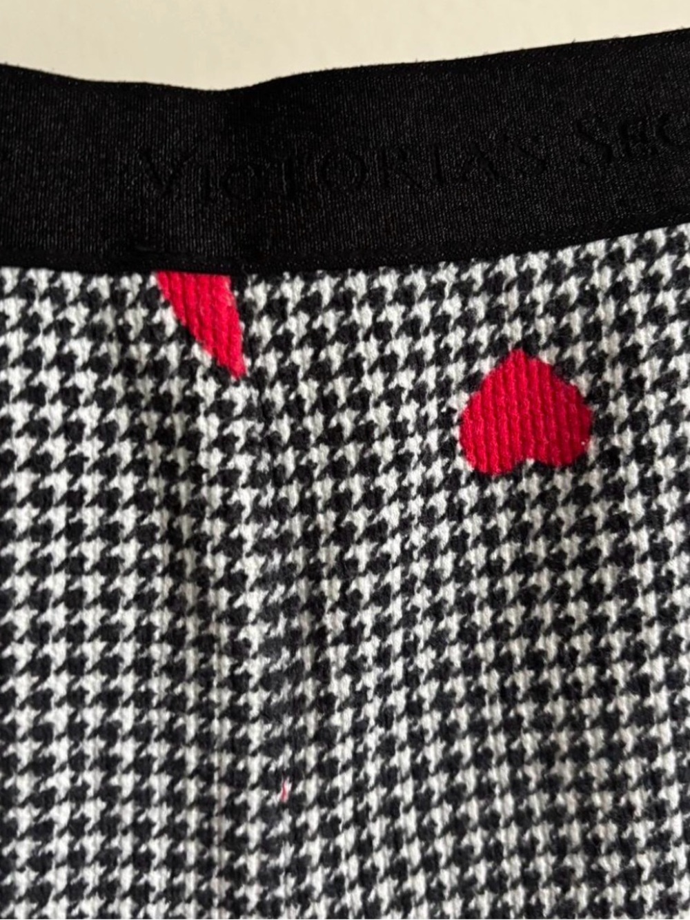 Victoria’s secret Gingham and heart pj shorts - Picture 2 of 4